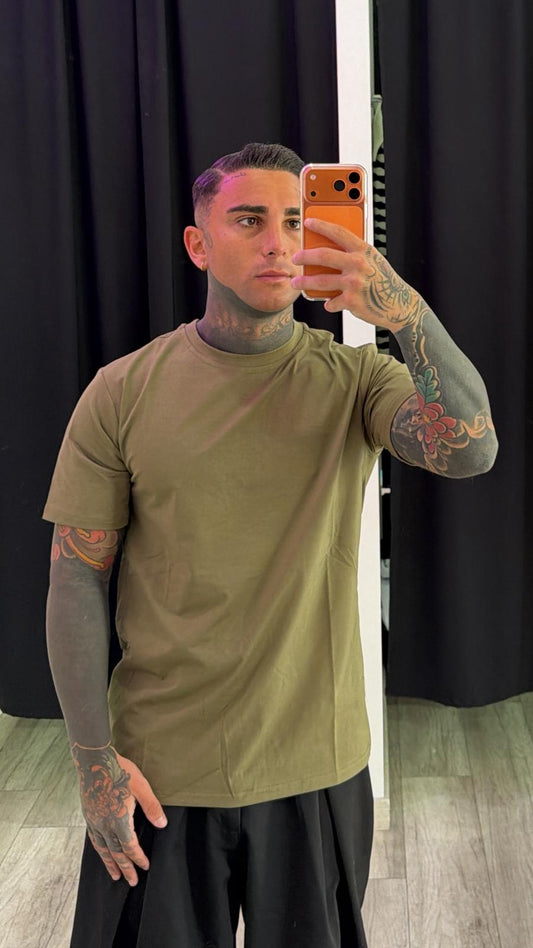 T shirt slim verde militare