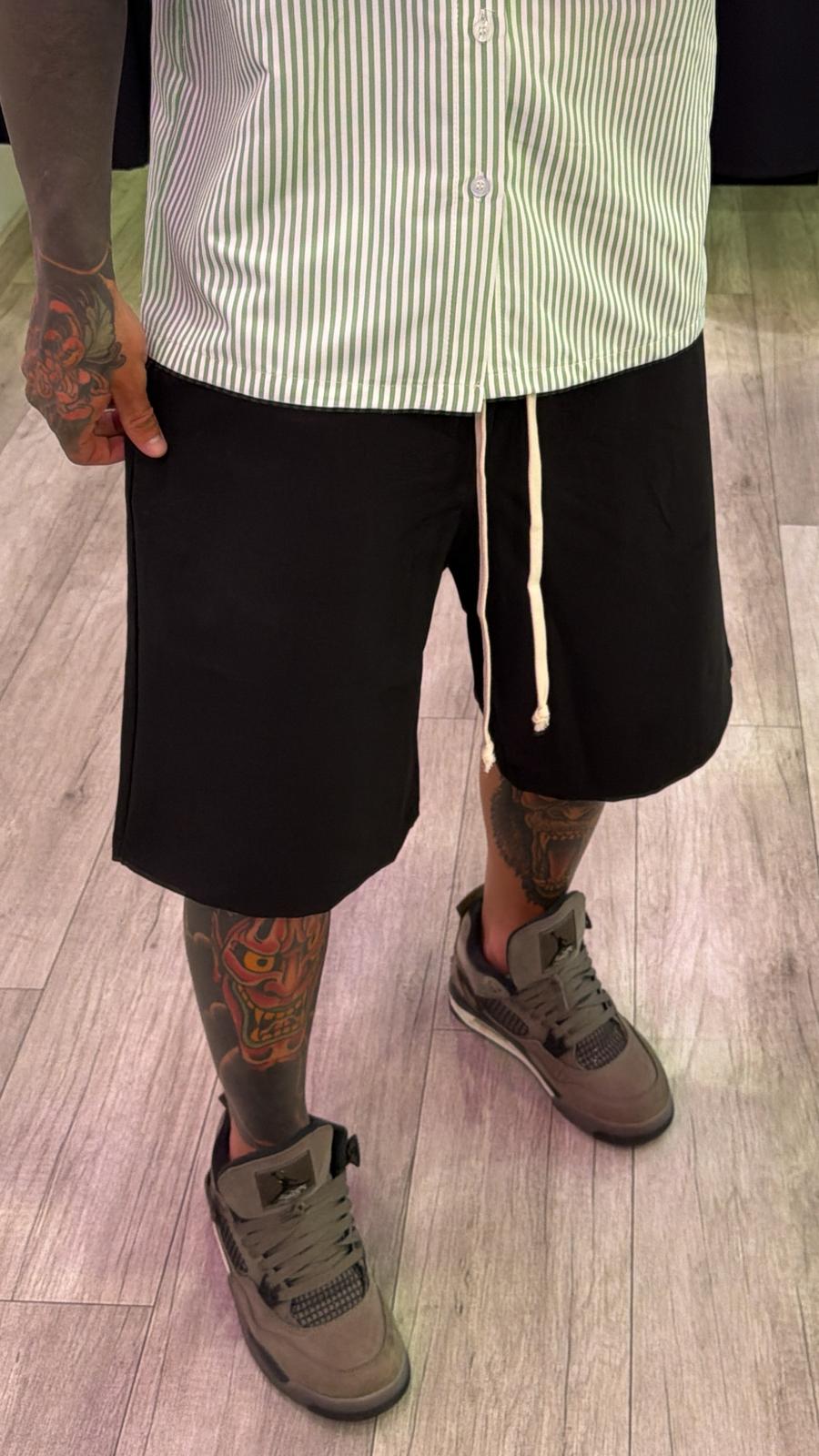 Pantalaccio corto nero